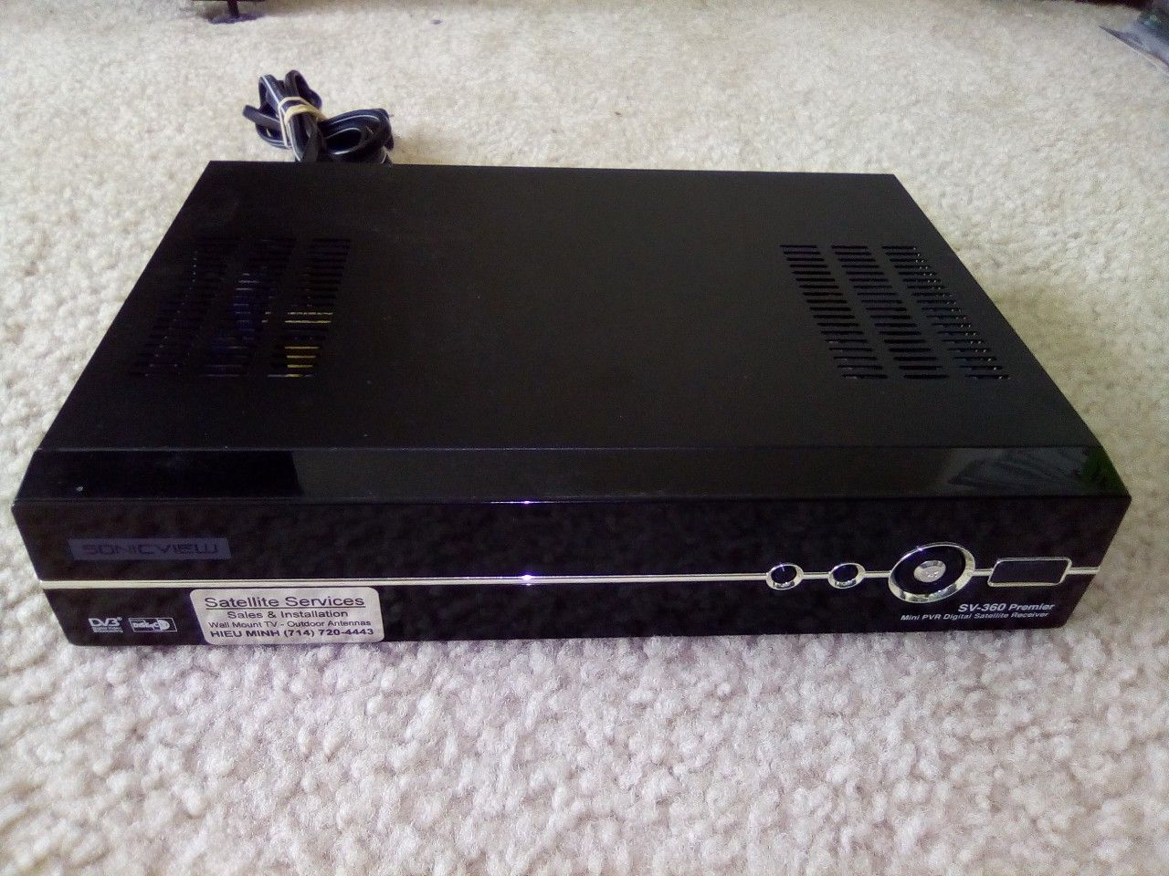 Sonicview SV-360 Premier with 30" kuband dish.