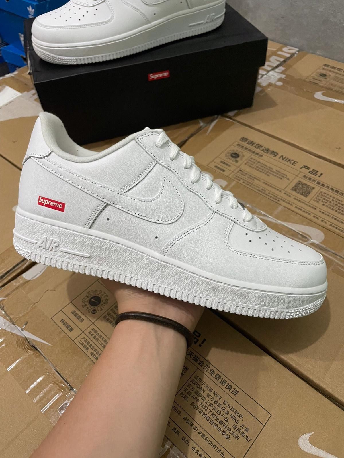 Supreme White Air Forces (brand new)
