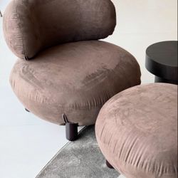 Sofa Chair , Matching Ottoman, Same Day Delivery 🚚 