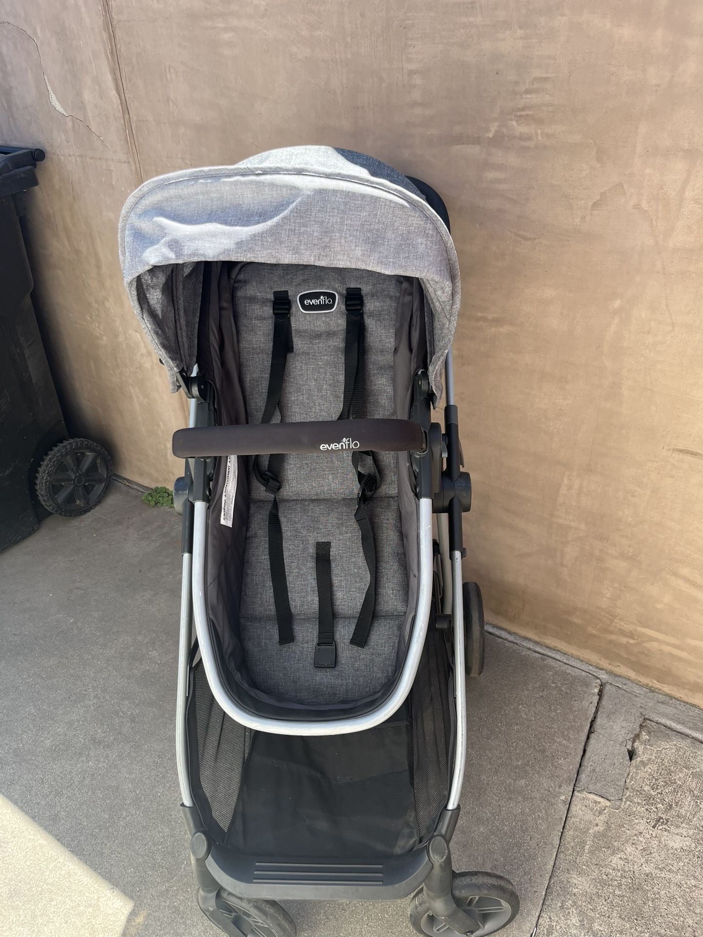 Stroller 
