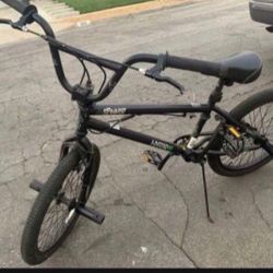 HYPER Spinner Pro BMX Bike