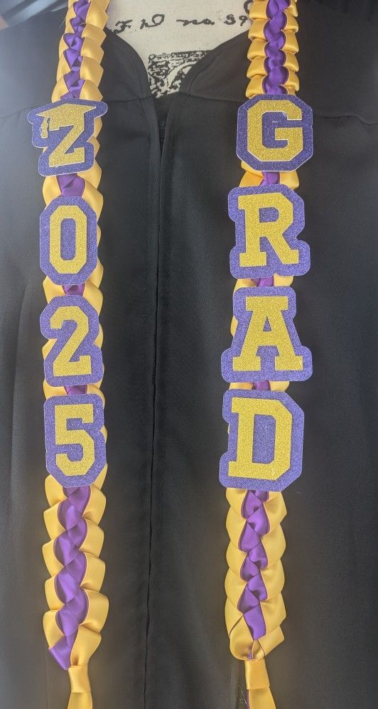 Graduation Ribbon Lei Purple & Light Gold / Liston De Graduation