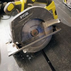 Ryobi Saw