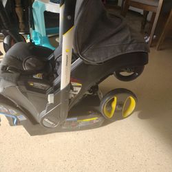 Baby Car Seat And Stroller 