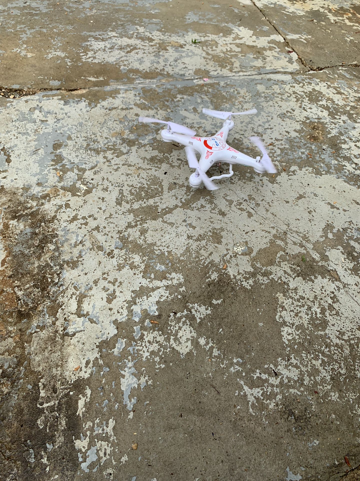 Brand New drone with camera 2.4G All pieces included