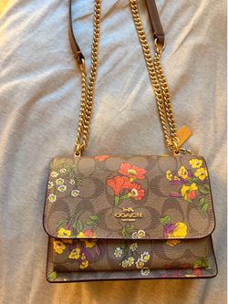 Coach shoulder bag BRAND NEW never used