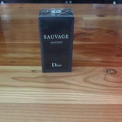 Dior Sauvage Eau De Parfum 