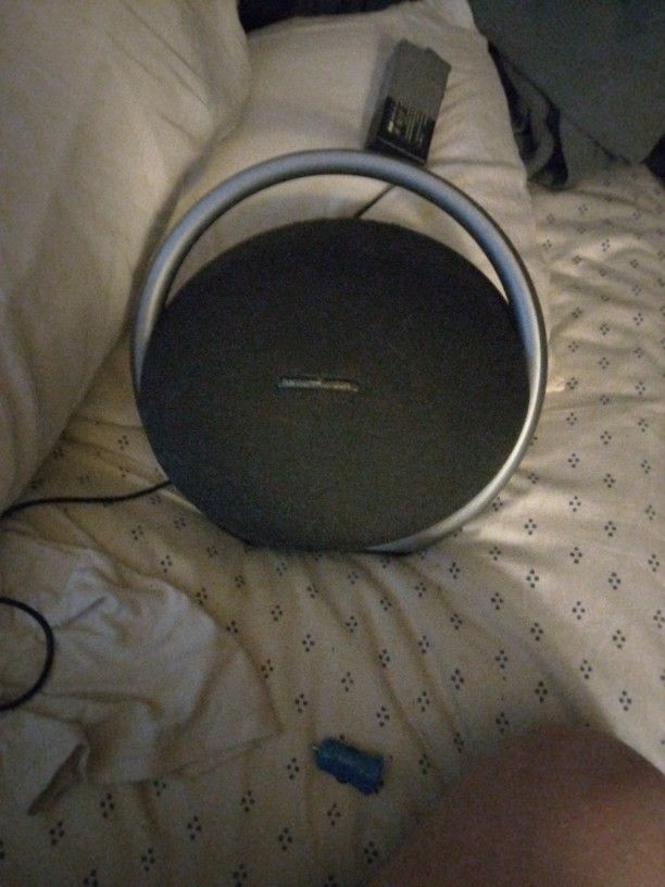 Onyx Harman Carmen 7 Bluetooth Speaker