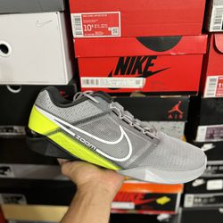 DS Nike Zoom Metcon Turbo 2 size 14