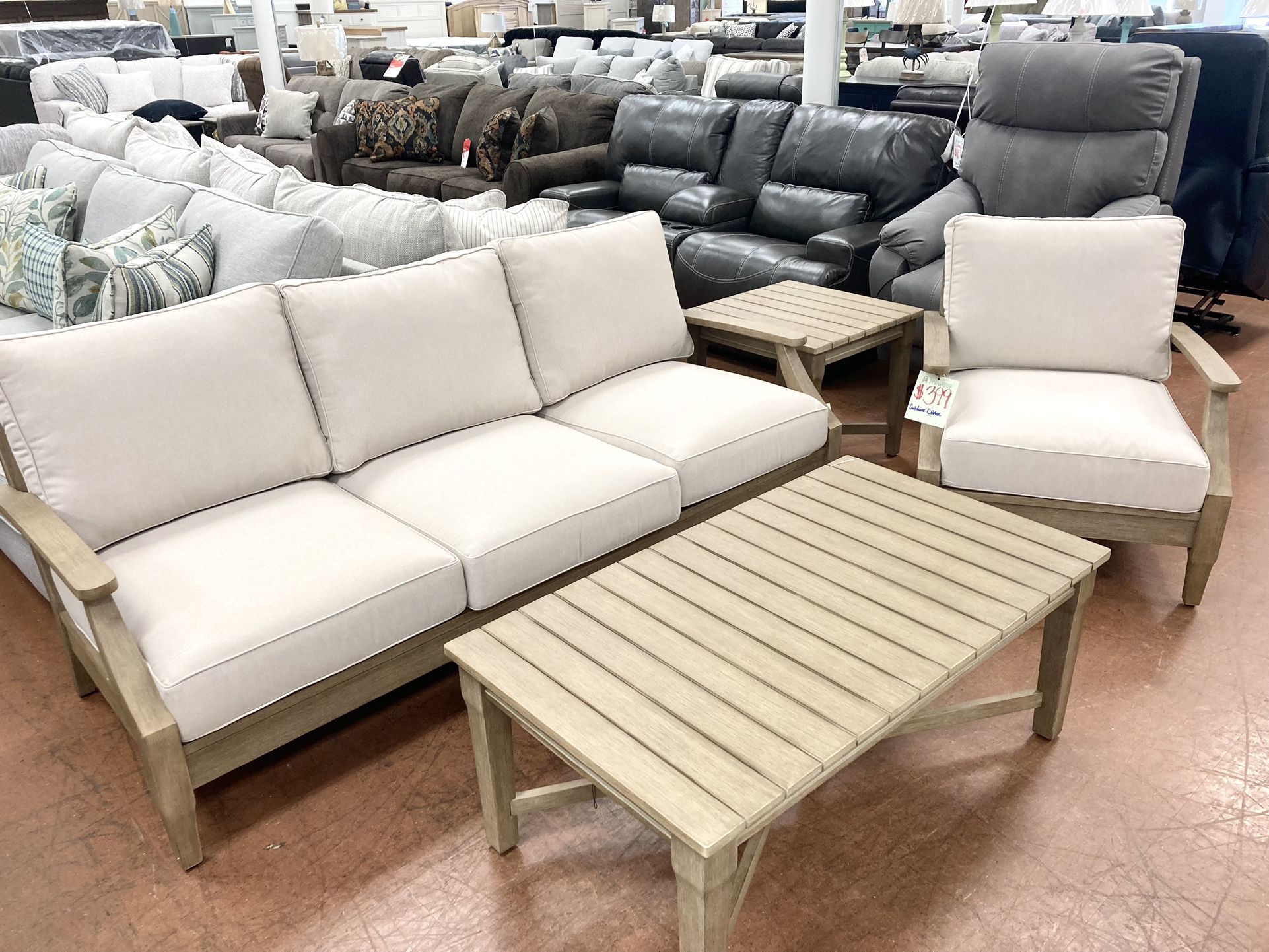 New 4 Piece OUTDOOR - Special 