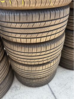 215/55r17 Michelin tires en excelentes condiciones de vida las 4
