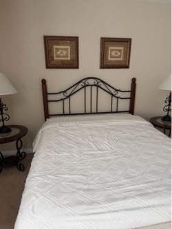 Queen size bed set