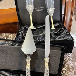 Wedding Flutes And Serving Set 