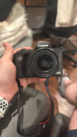 Canon EOS M50