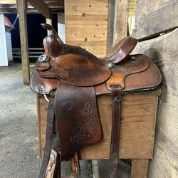 Nice Hereford Western Saddle 