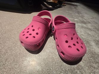 Lil Girl Crocs