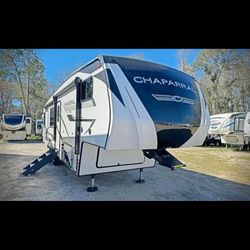 2023 Coachmen Chaparral Lite 284RL 5th Wheel/Camper/Travel Trailer
