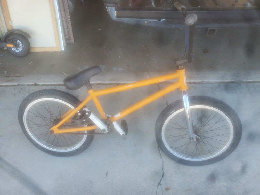 Ben Lewis BMX Bike