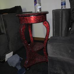 2 Side Tables