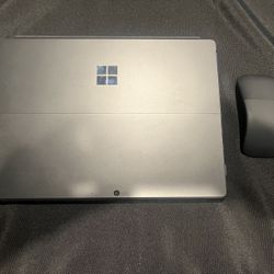 Microsoft Surface Pro 8 - W/Accesories