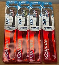 Colgate 360° Advanced Floss-Tip Medium Toothbrush  (4 Pack)