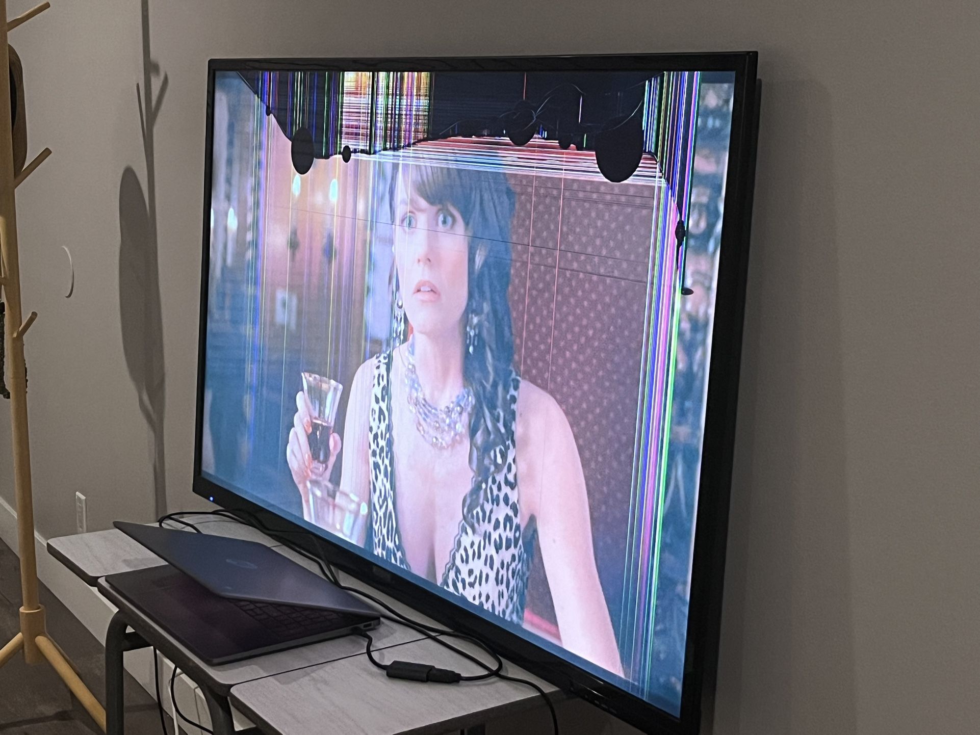 55” Tv Westinghouse OBO