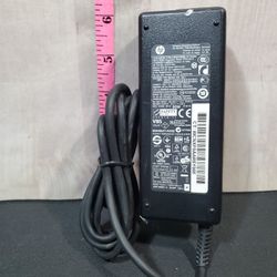 @CHV.   HP PPP012DS OR (contact info removed)03 LAPTOP LAP TOP POWER SUPPLY ADAPTER 