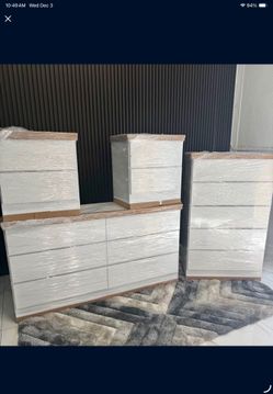 Dresser, Chest And 2 Nightstands - Cómoda, Gavetero Y 2 Mesitas De Noche 