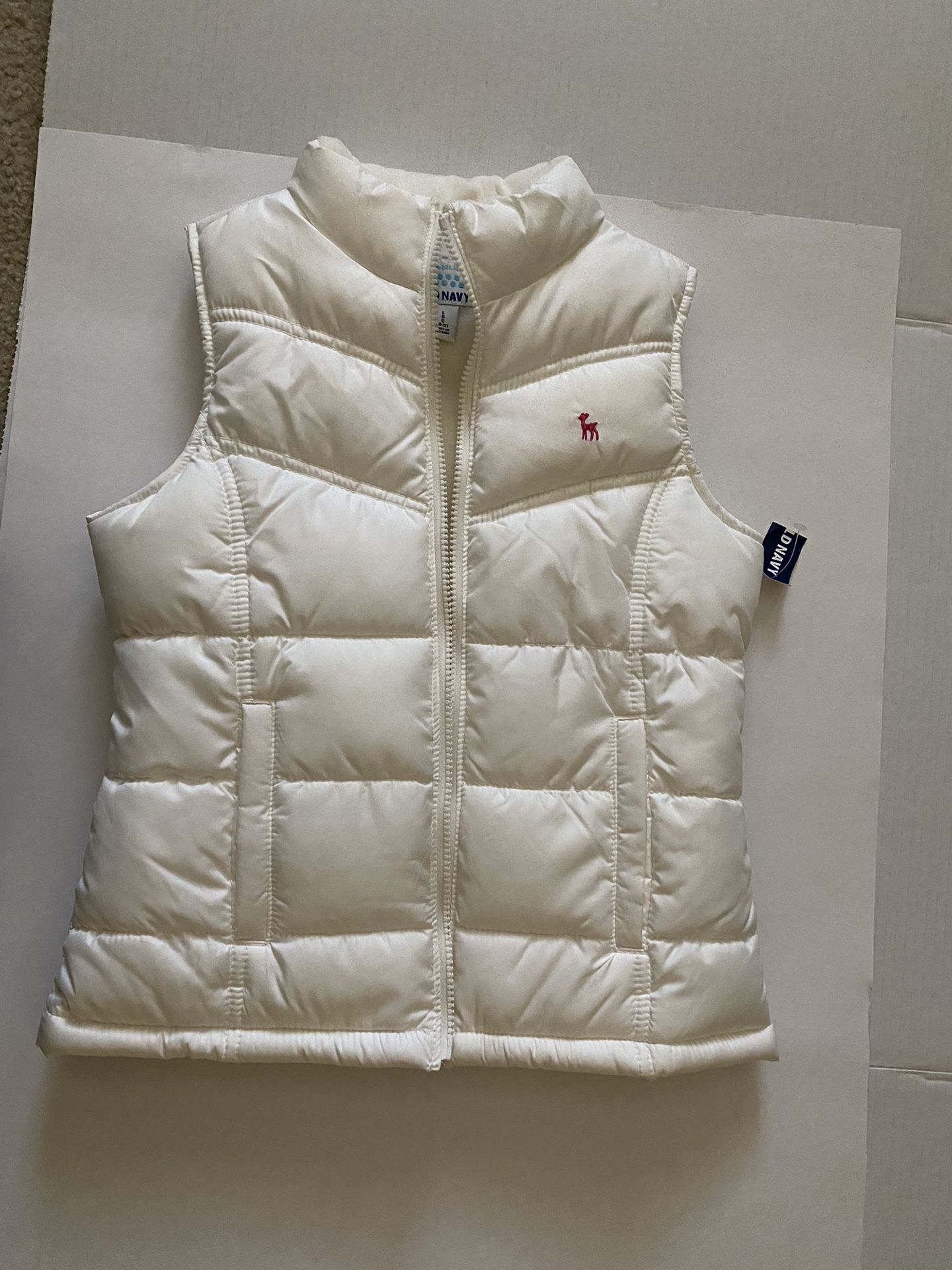 Old Navy Girl Puffer Vest In Ivory Color
