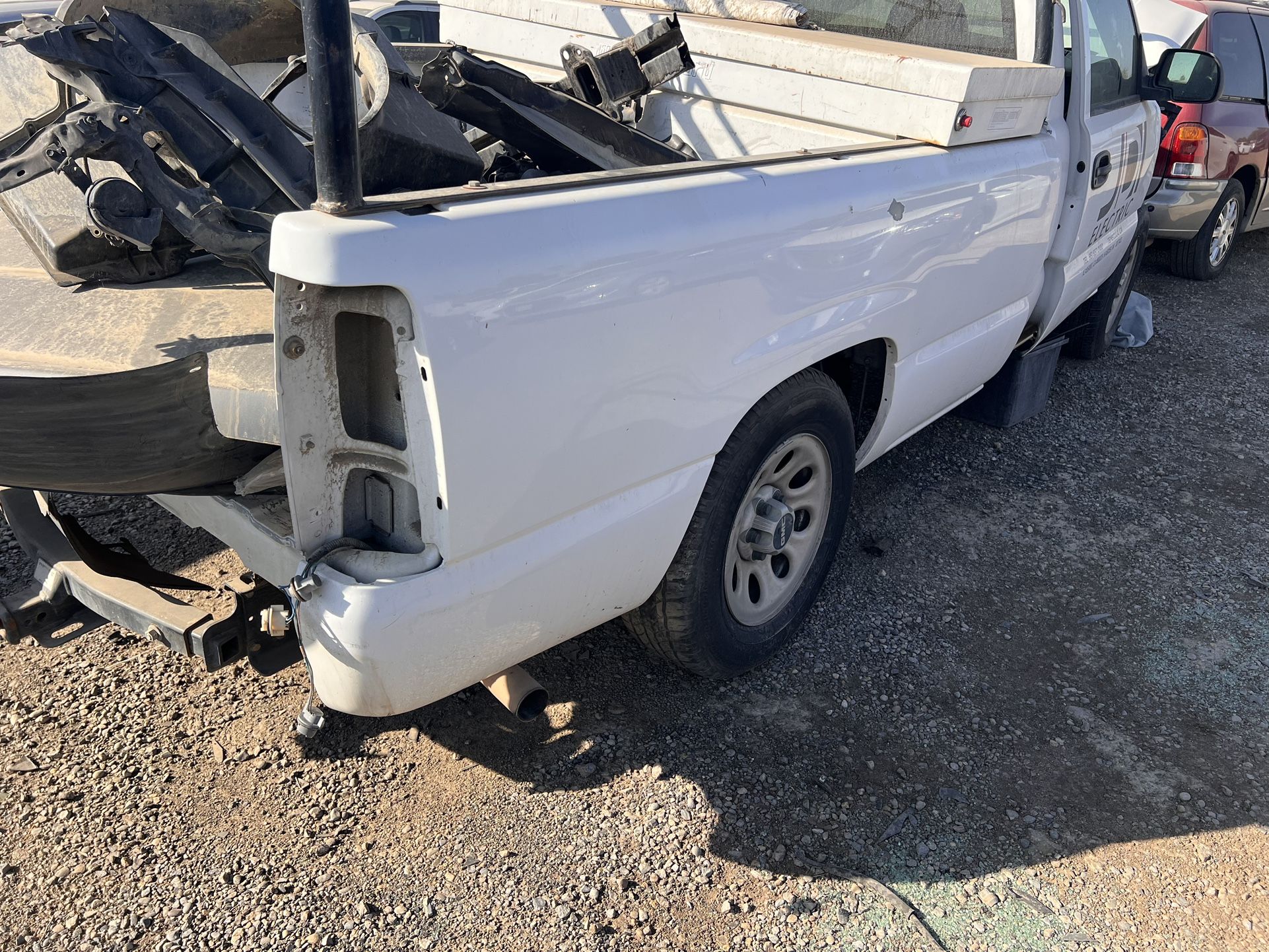 Partes Para Chevys Y Mas De 200 Carros