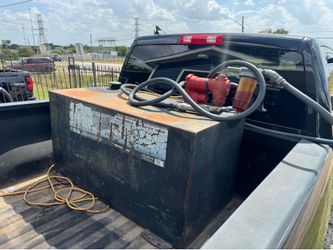 100 Gallon Fuel Tank With Fill-Rite Pump