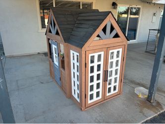 Wood playhouse