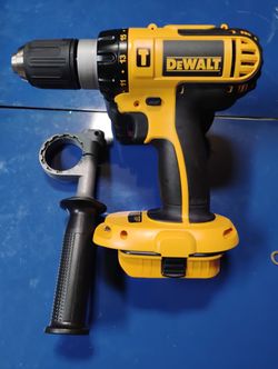 DeWalt Hammer Drill 1/2 18 V  New 