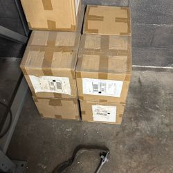 Li-ion Battery New I Have 10 Boxes