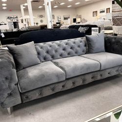 AP🎉 Modern Gray Tufted Living Room Set - Sofa& Loveseat// Financing & Delivery Available 