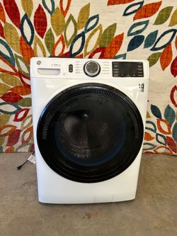 GE washer laundry