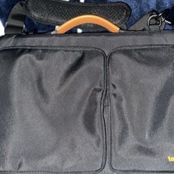 Tomtoc, 360° Protective Laptop Shoulder Bag for 15.6 Inch Laptop.