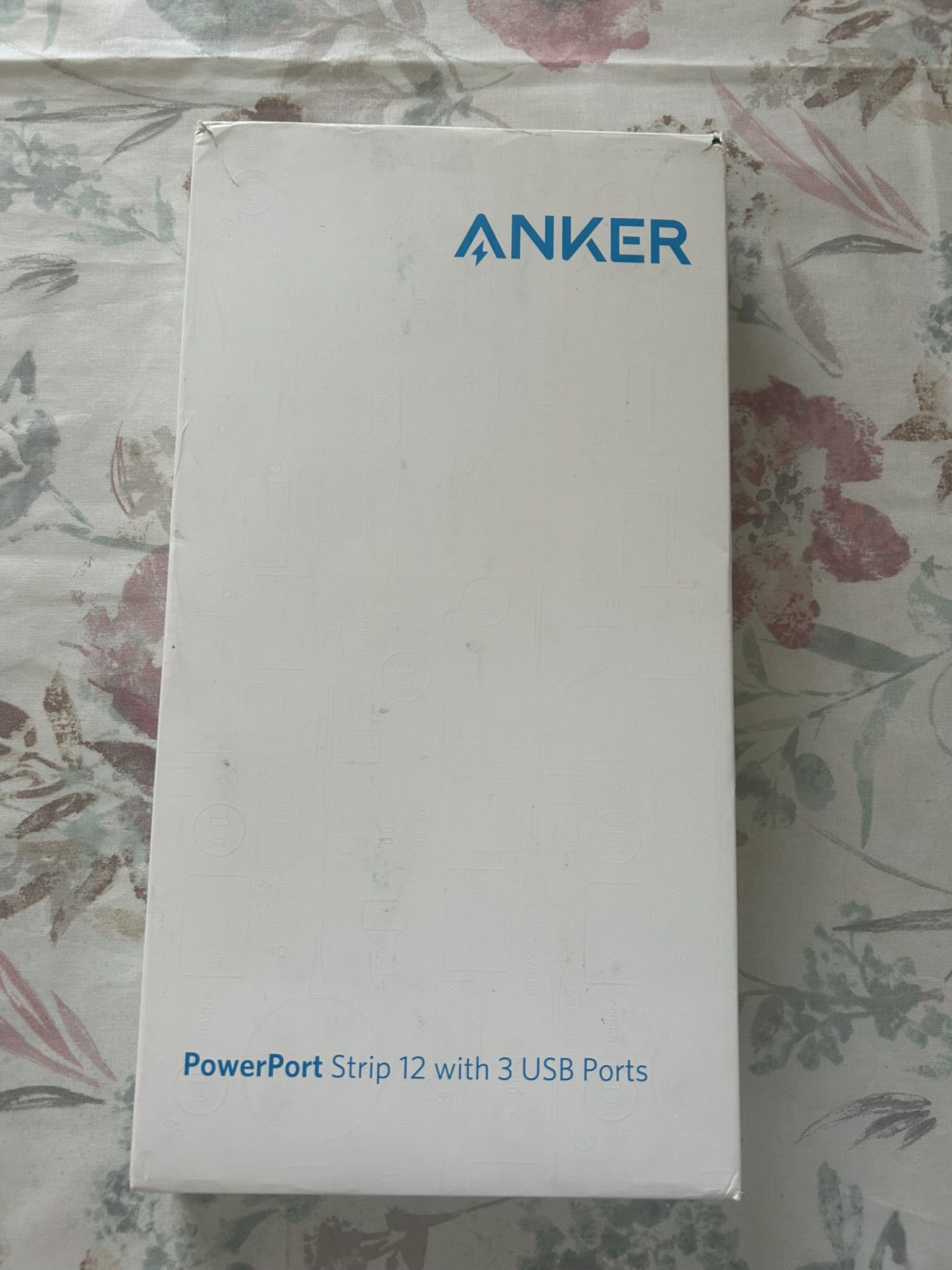 ANKER PowerPort Strip 12 with 3 USB Ports New Model: A2762 White Power Port
