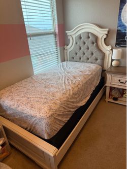 Twin Bed