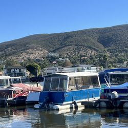 Pontoon Boat