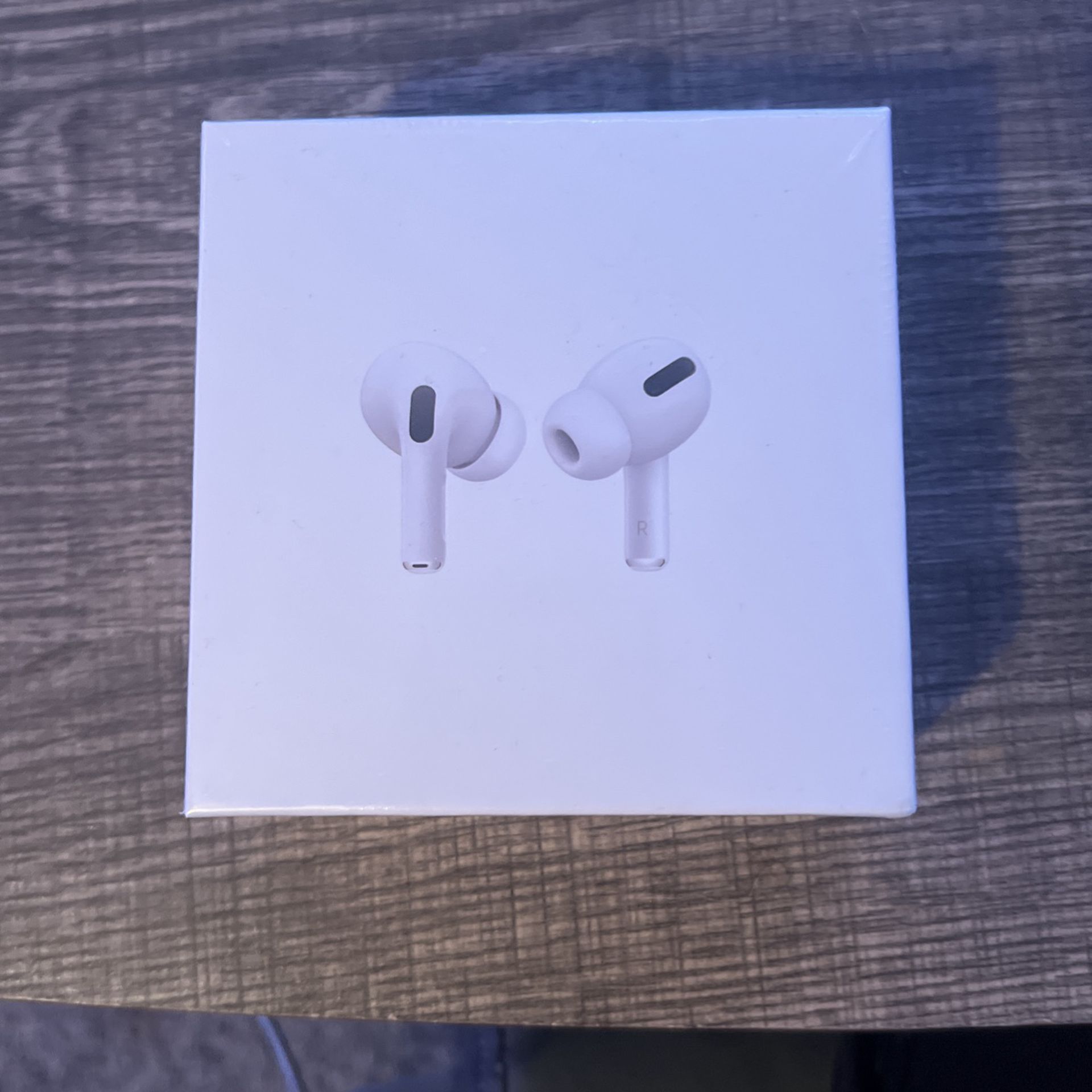 AirPods Pro, 2nd generation with Charging Case