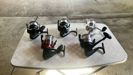 Fishing reels