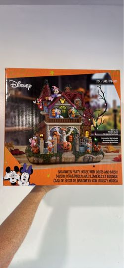 Mickey Mouse haunted house