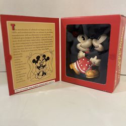 Disney Dancing Mickey and Minnie Wind-Up Toy Retro Collection Schylling