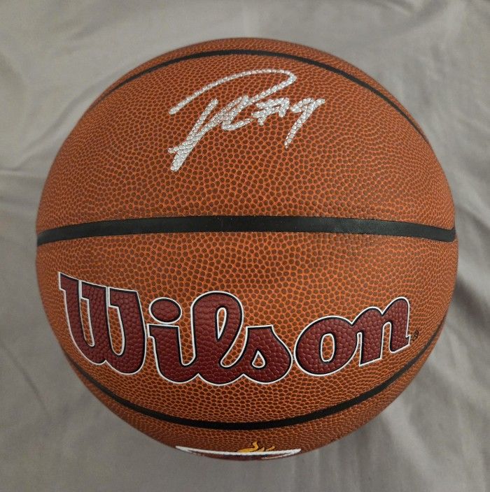 Pelle Larsson Signed Miami Heat Basketball