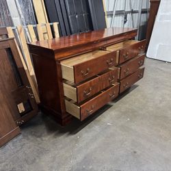 Dresser $160