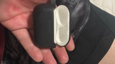AirPod pro case
