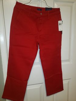 NYDJ CROPS SIZE 6
