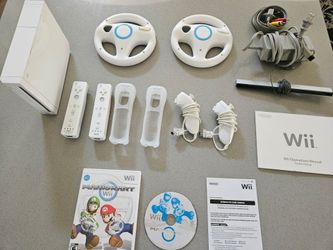 White Nintendo Wii Console, Accessories, Mario Kart Game