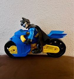 Imaginext DC Super Friends Extra Large Batman Figure and Batcycle